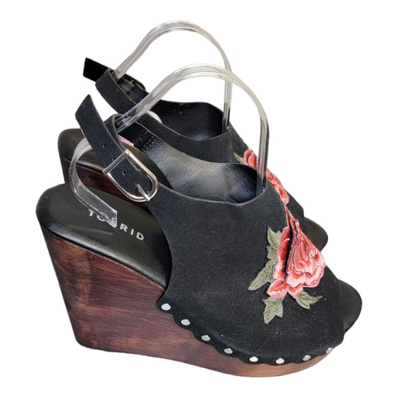Torrid Embroidered Applique Rose Wooden Wedge Platform Slingback Sandals Black - Picture 3 of 14